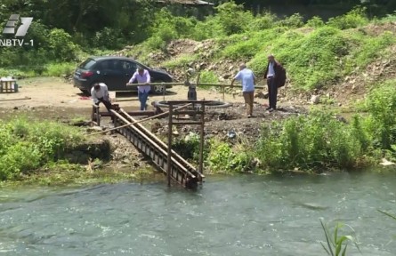 浙江宁波：“余姚水车” 重现传统农田灌溉场景